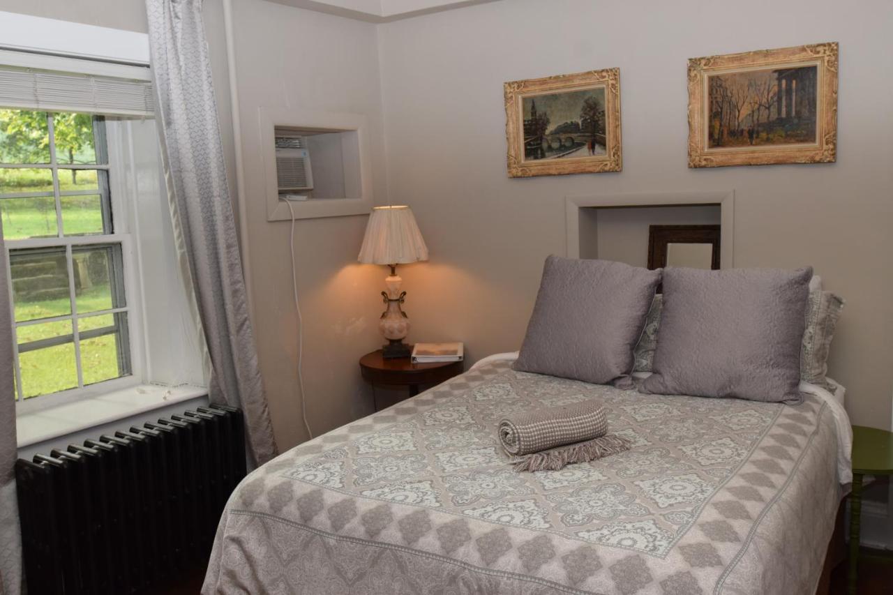 The Inn At Warm Springs Екстер'єр фото
